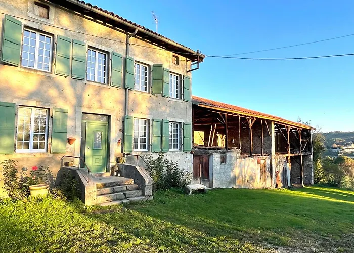 Domaine De Montfort