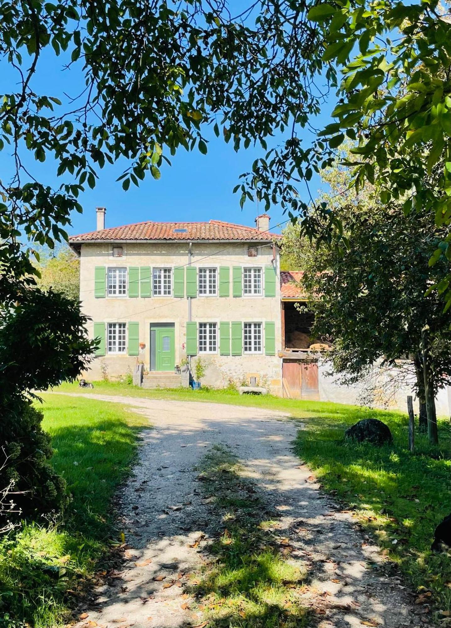 Domaine De Montfort