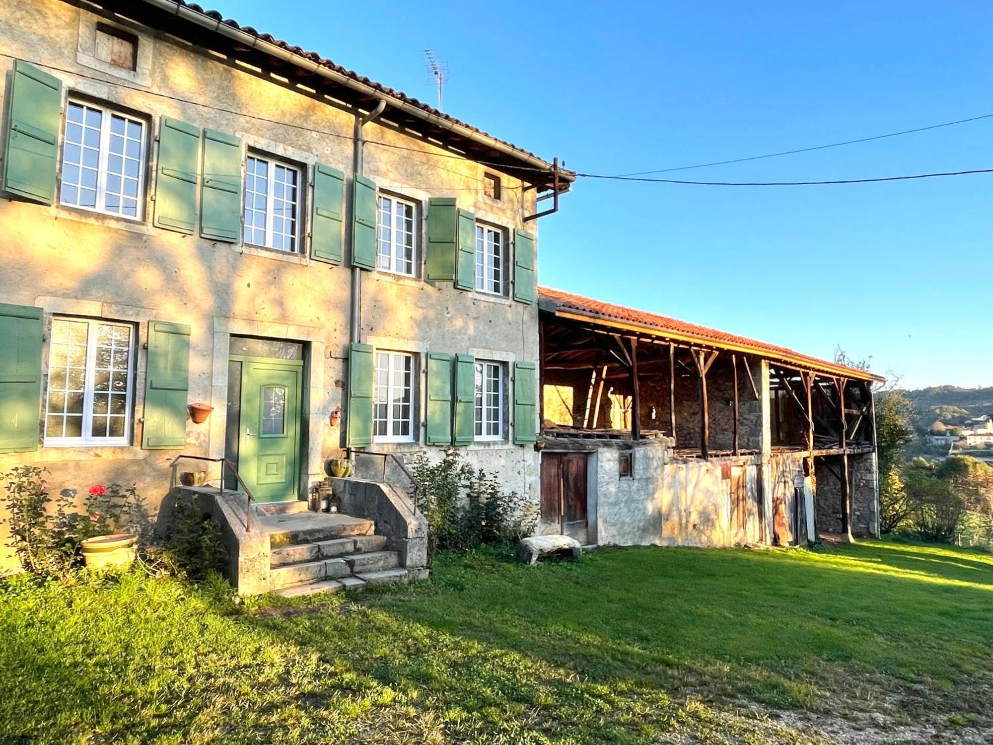 Domaine De Montfort